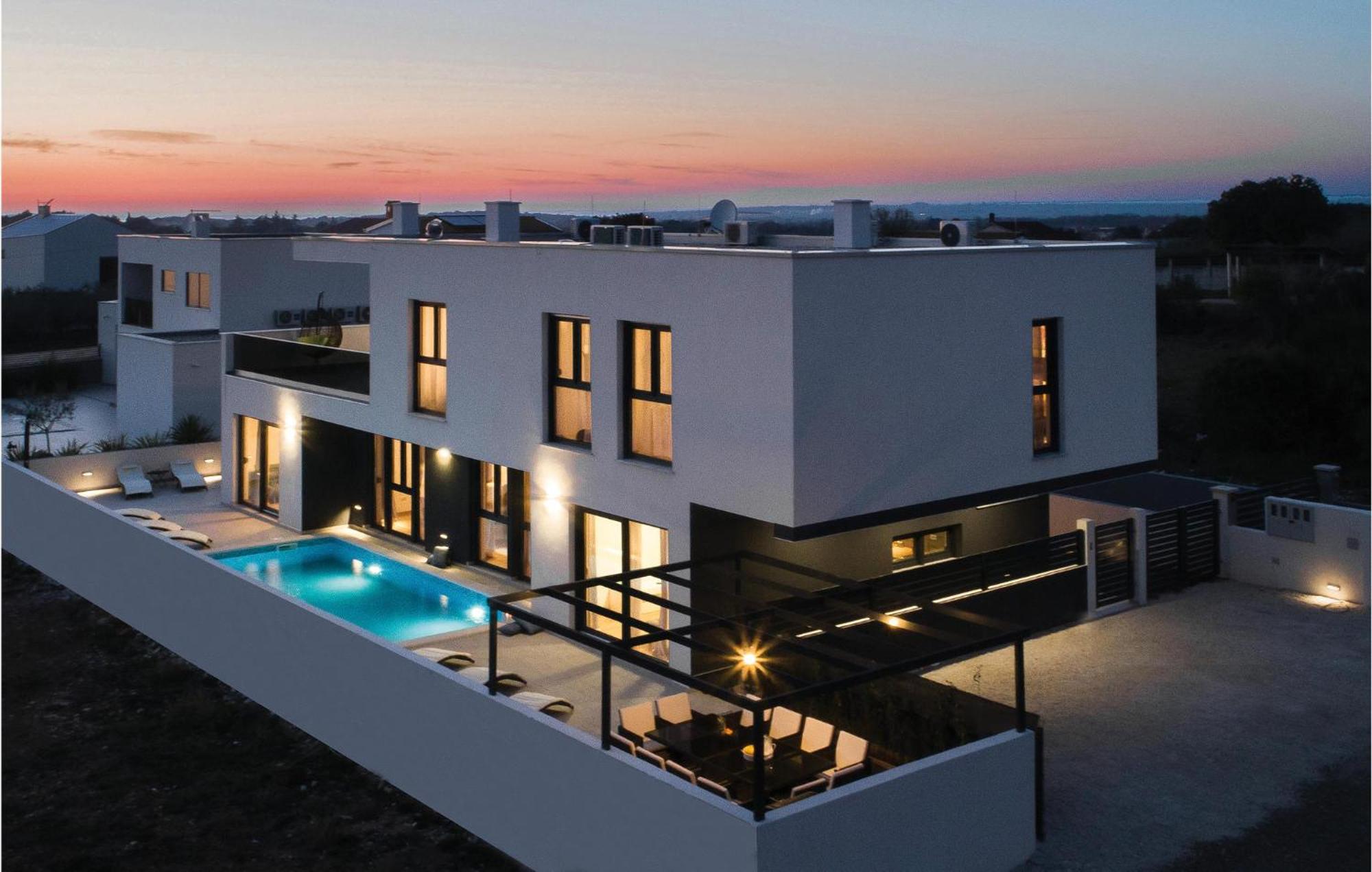 Casa vacanze Beautiful In With Kitchen Pola